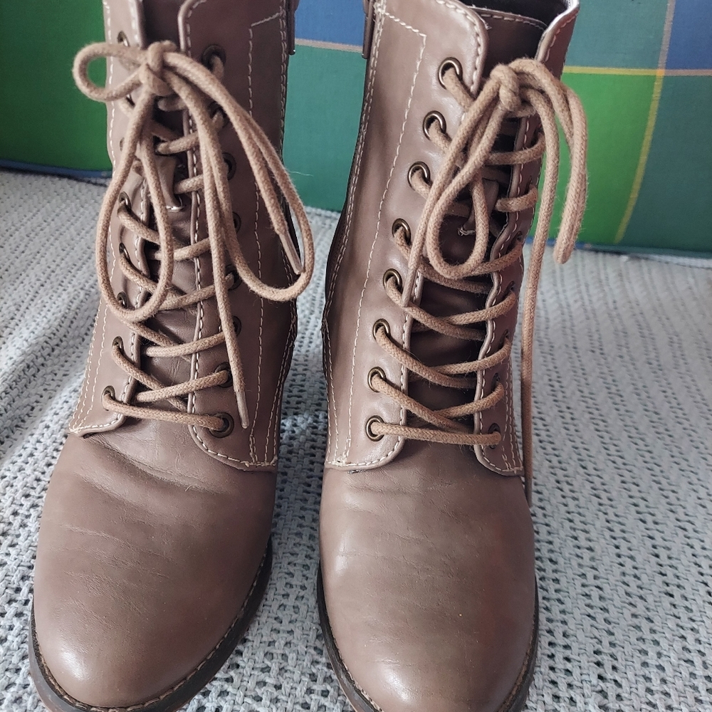Candies lace up ankle boot